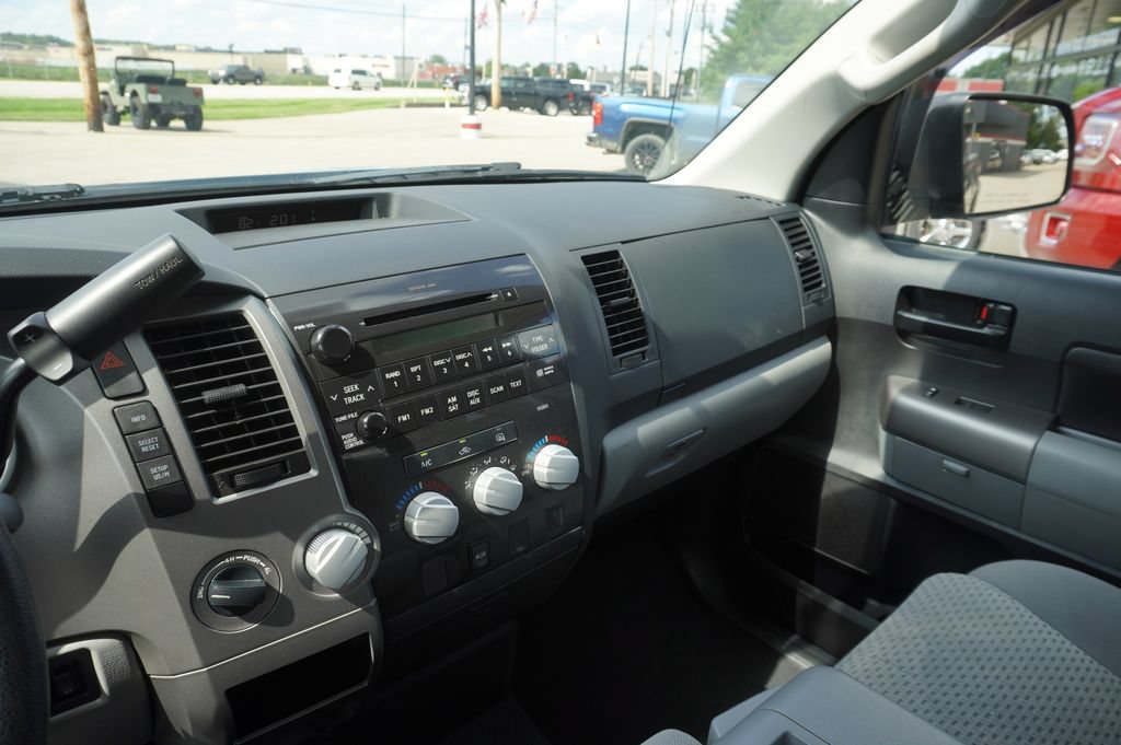 Used 2013 Toyota Tundra 4x4 Double Cab w/ Tow Pkg image 18
