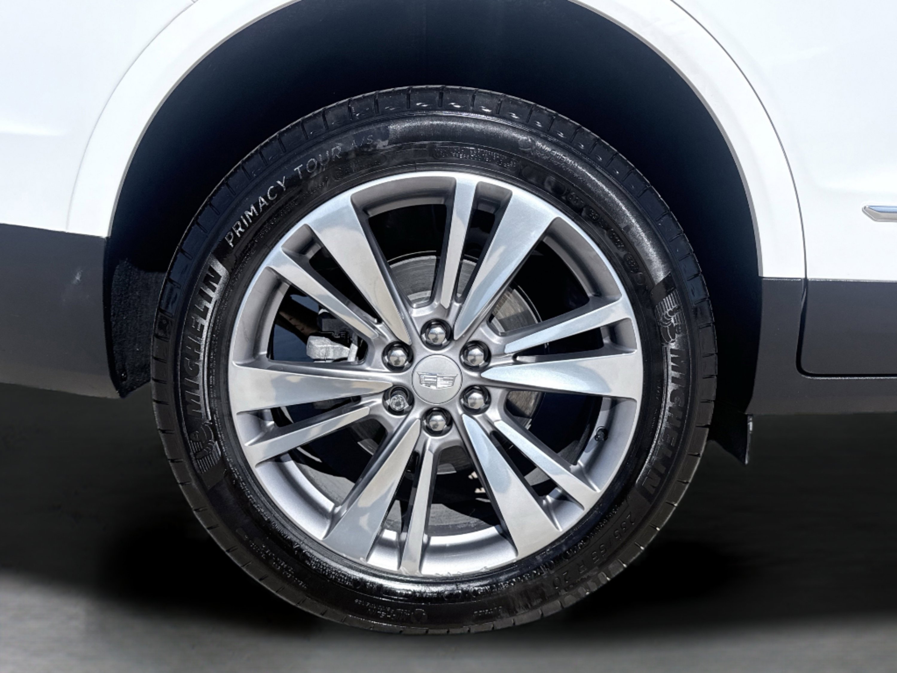 Used 2025 Cadillac XT5 Premium Luxury image 7