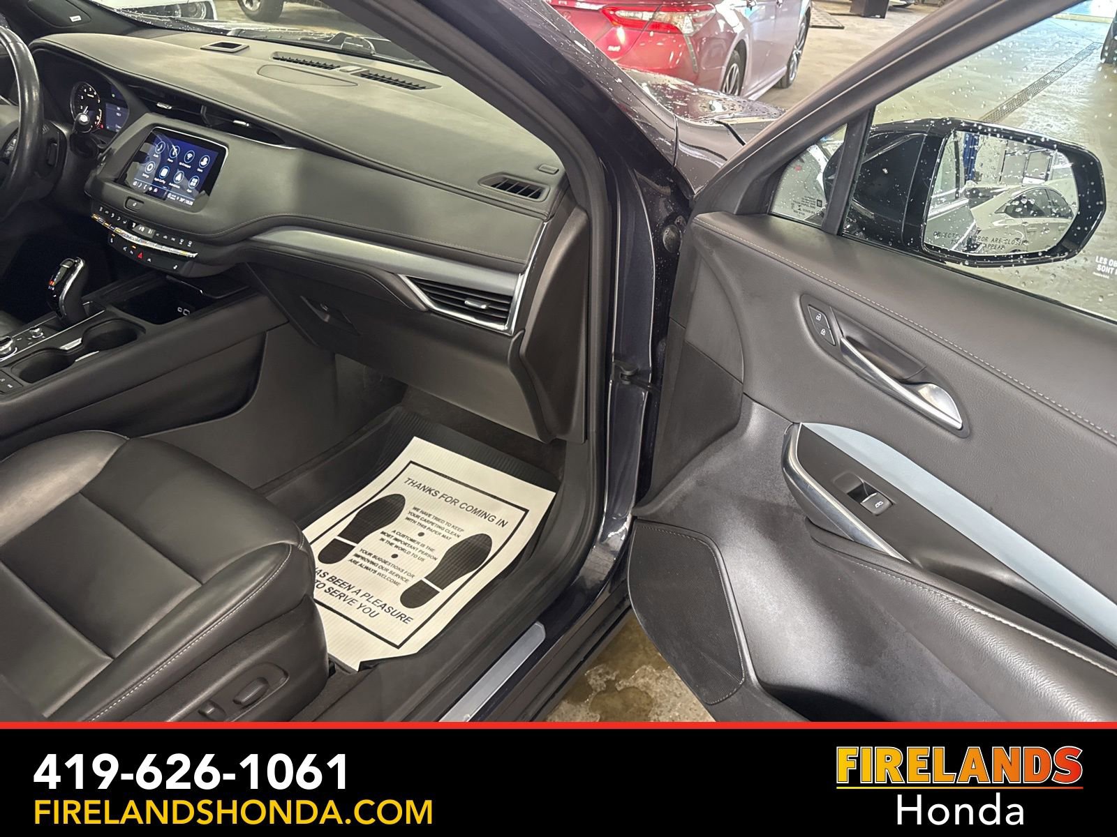 Used 2022 Cadillac XT4 Premium Luxury w/ Enhanced Visibility Package image 35