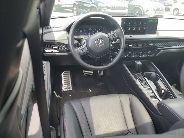 Used 2024 Honda Accord Sport image 11