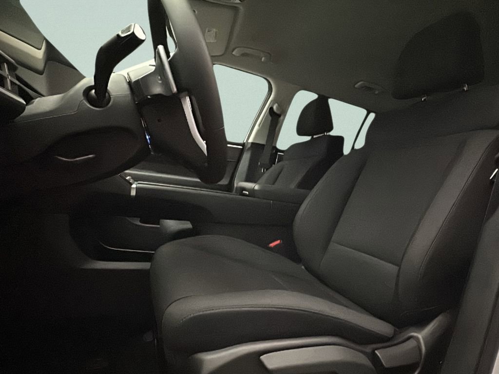 New 2026 Hyundai Santa Fe SE image 9