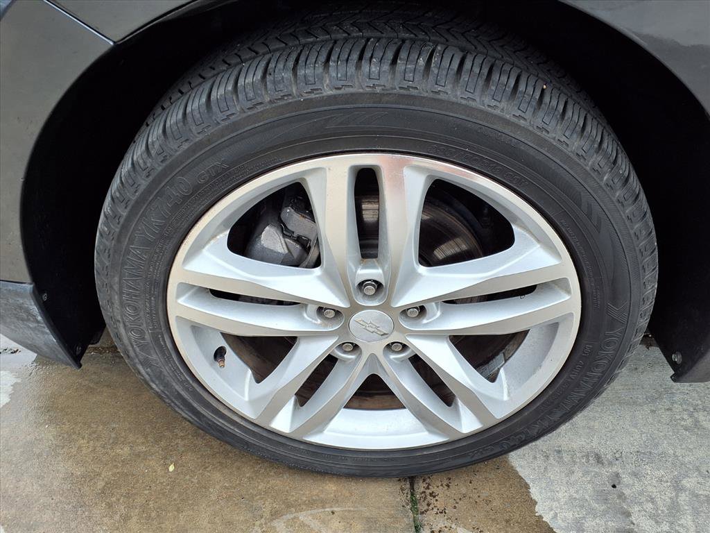 Used 2018 Chevrolet Equinox Premier FWD image 24