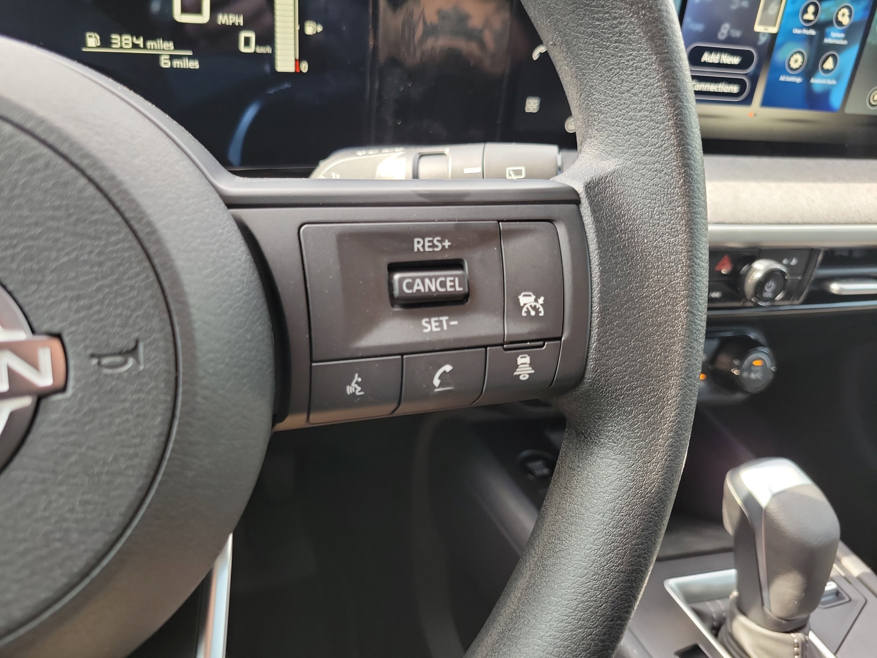 Used 2026 Nissan Kicks SV w/ SV Premium Package FWD image 19