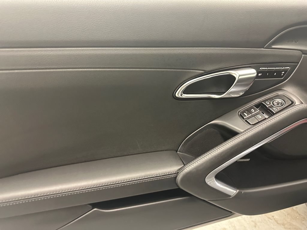 Used 2013 Porsche 911 Carrera S image 21