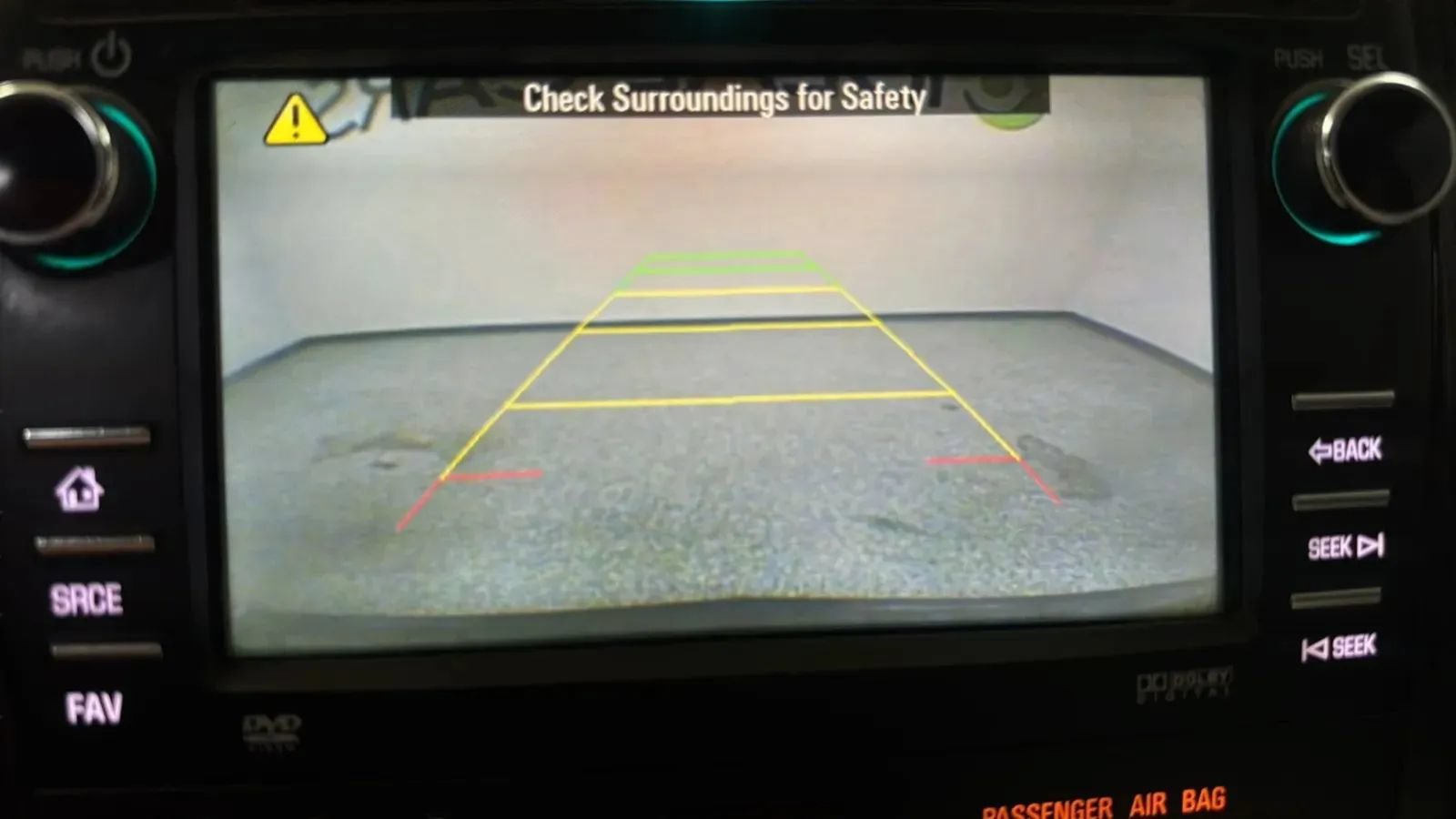 Used 2015 Chevrolet Traverse LT FWD image 14