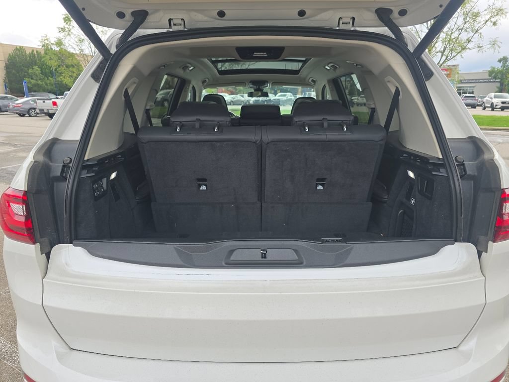 Used 2021 BMW X7 xDrive40i w/ Luxury Seating Package AWD/4WD image 19