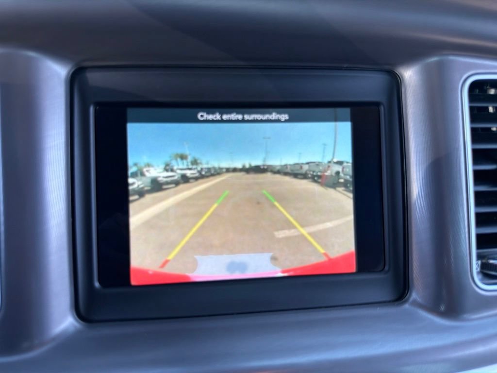 Used 2022 Dodge Charger SXT RWD image 18