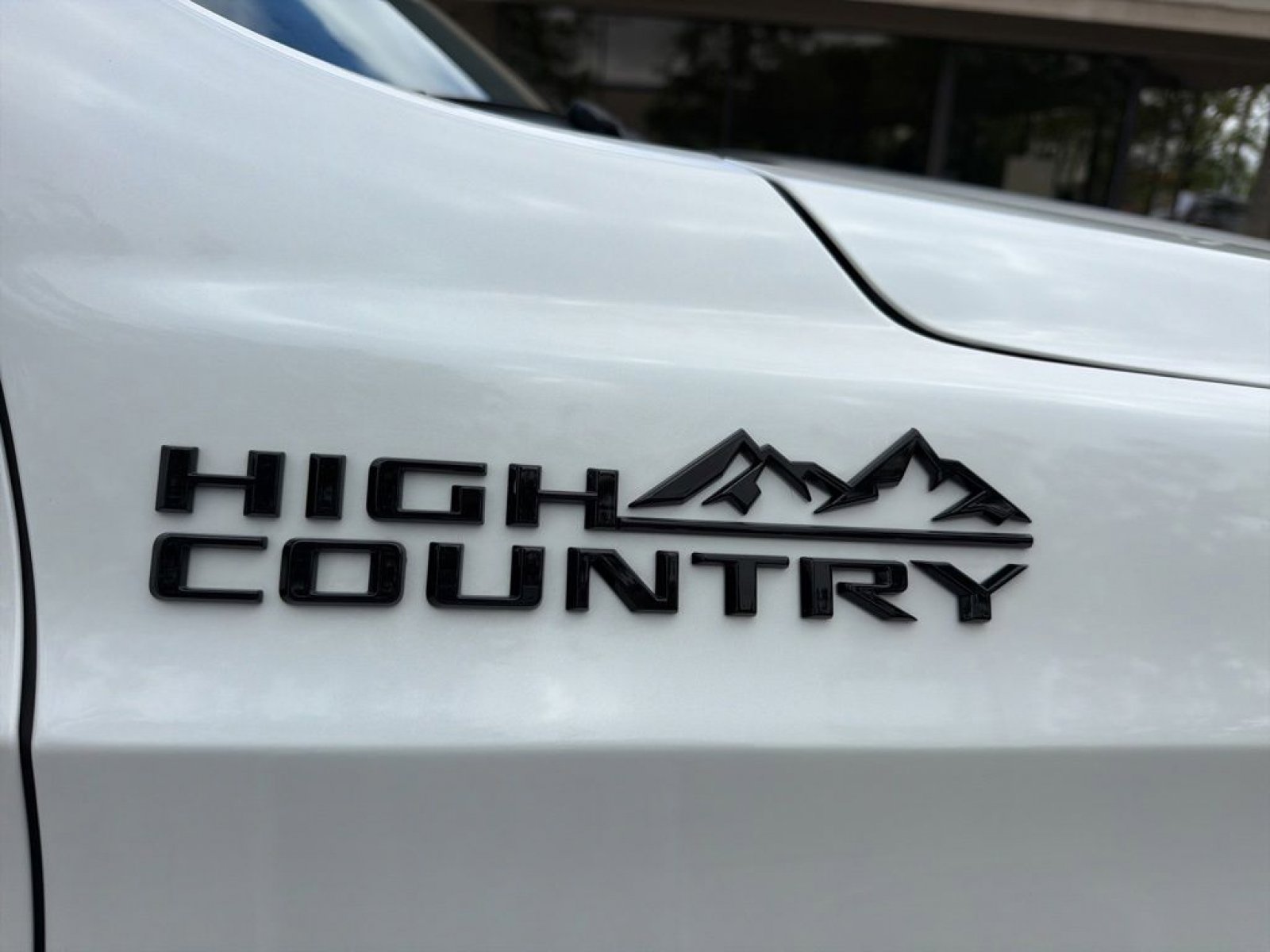 Used 2024 Chevrolet Suburban High Country w/ Advanced Technology Package AWD/4WD image 6