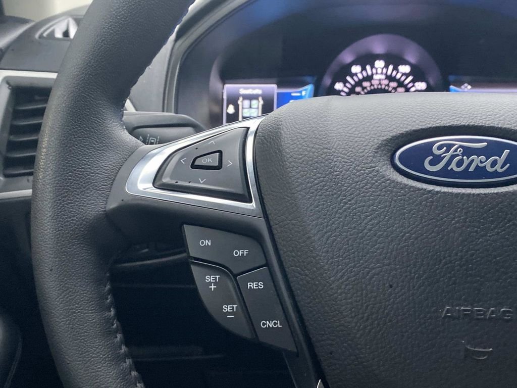 Certified 2022 Ford Edge SEL w/ Convenience Package AWD/4WD image 32