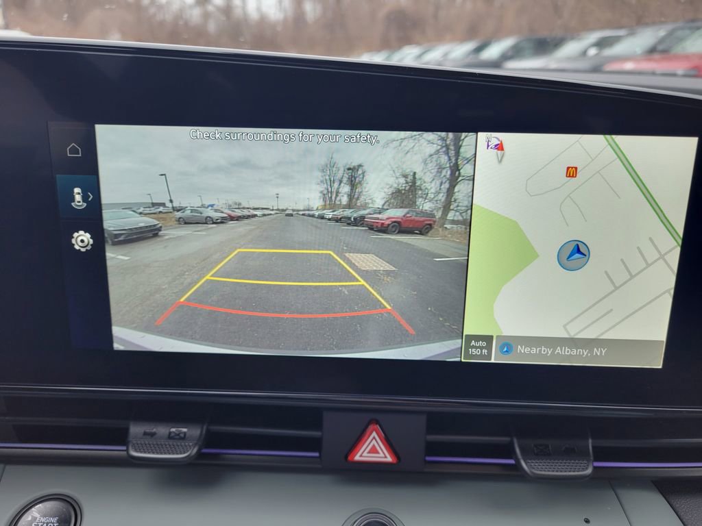 New 2025 Hyundai Elantra Limited image 23