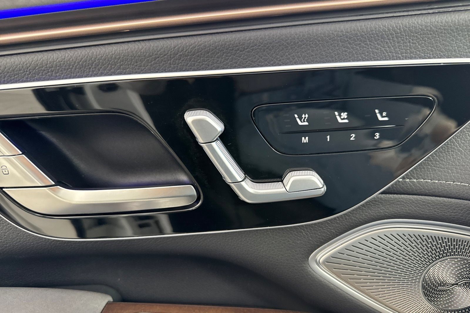 Certified 2023 Mercedes-Benz EQS 450+ 4MATIC SUV image 22