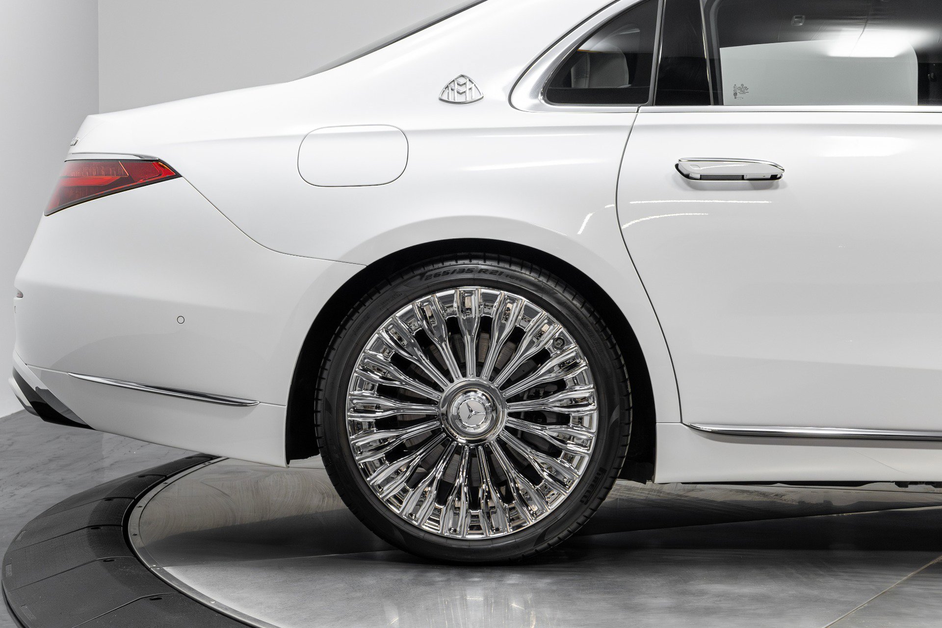 Used 2024 Mercedes-Benz Maybach S 680 Maybach S 680 4MATIC image 16