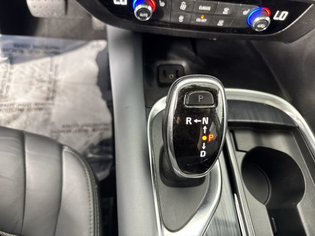 Used 2018 Buick Enclave Essence AWD/4WD image 18
