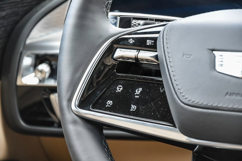 New 2024 Cadillac Lyriq Sport w/ Nappa Leather Package image 16