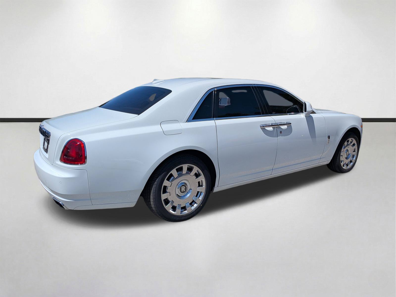 Used 2013 Rolls-Royce Ghost RWD image 4
