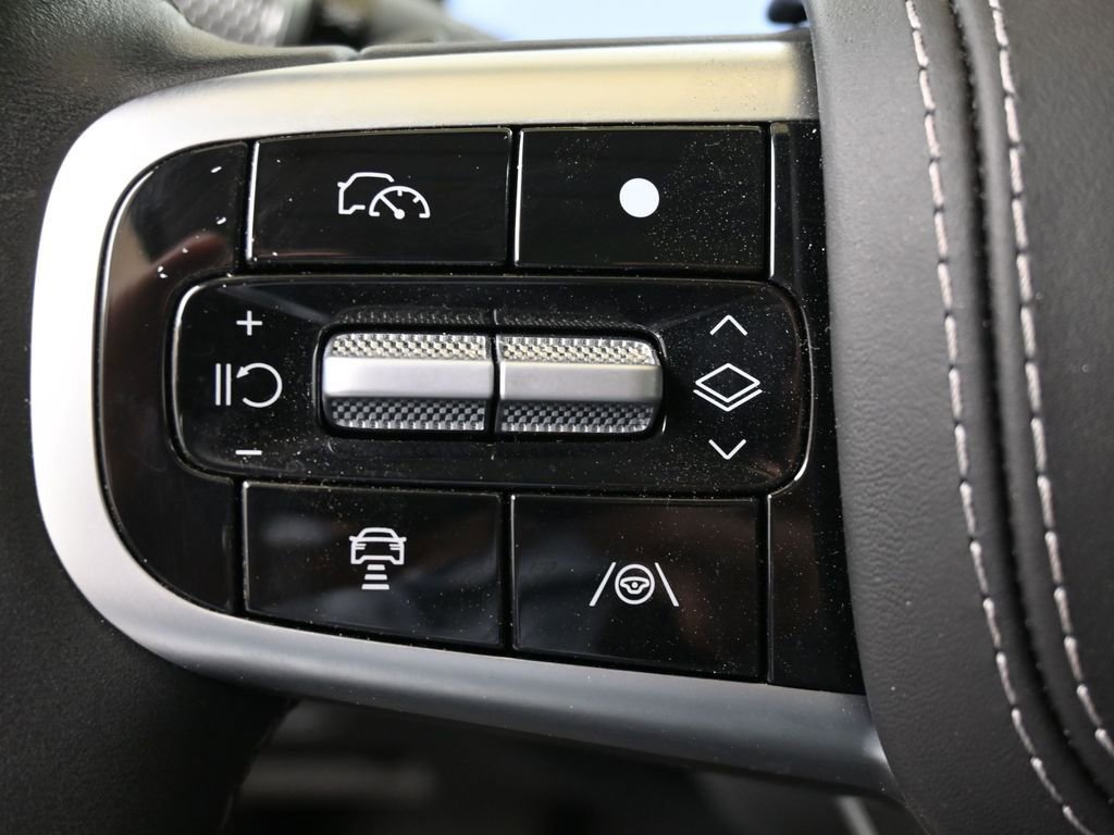 Used 2025 Genesis GV80 3.5T Prestige image 25