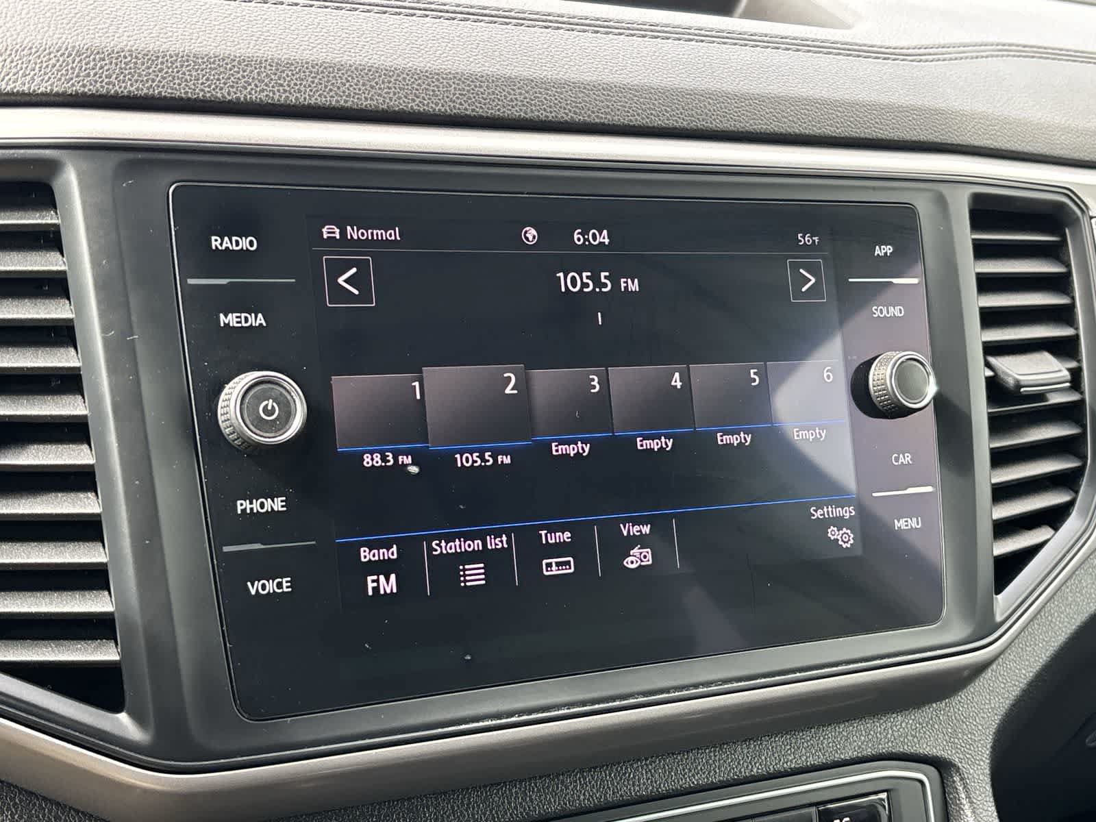 Used 2020 Volkswagen Atlas Cross Sport SE AWD/4WD image 19
