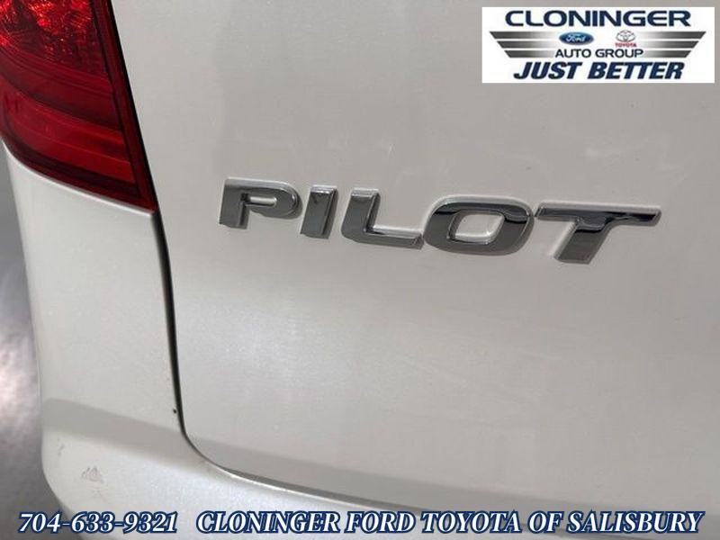 Used 2018 Honda Pilot Touring image 11