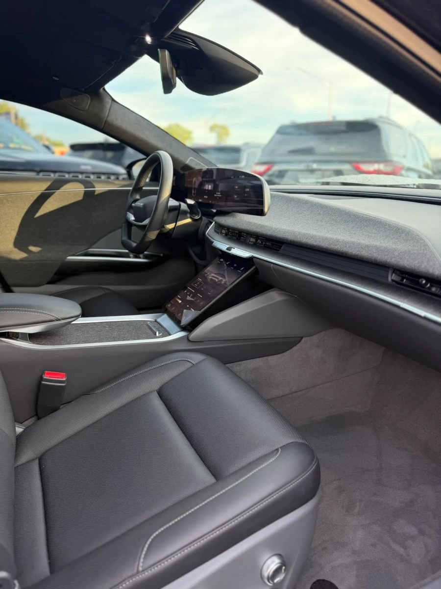 Used 2024 Lucid Air Pure RWD image 13