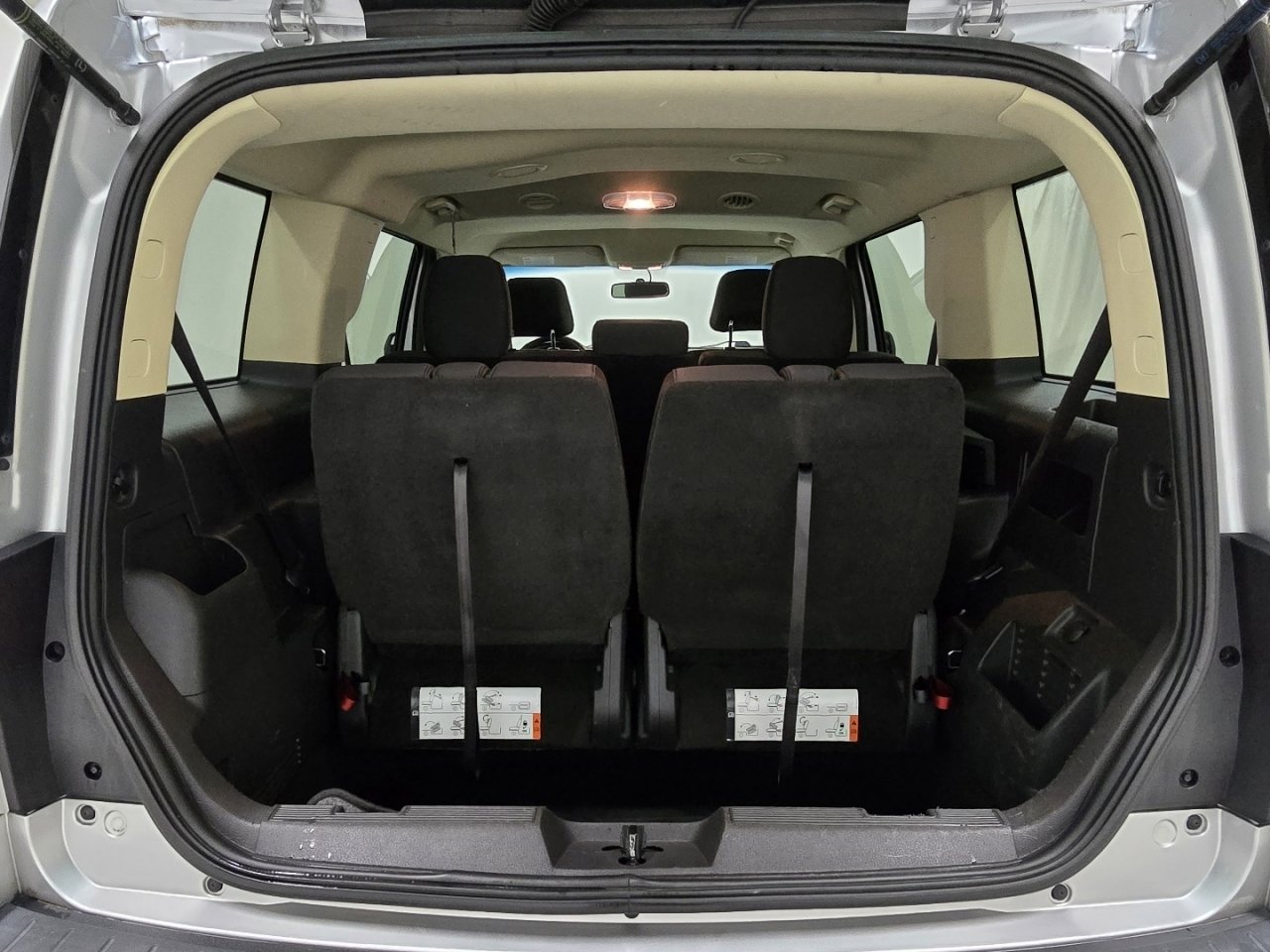 Used 2019 Ford Flex SE image 15