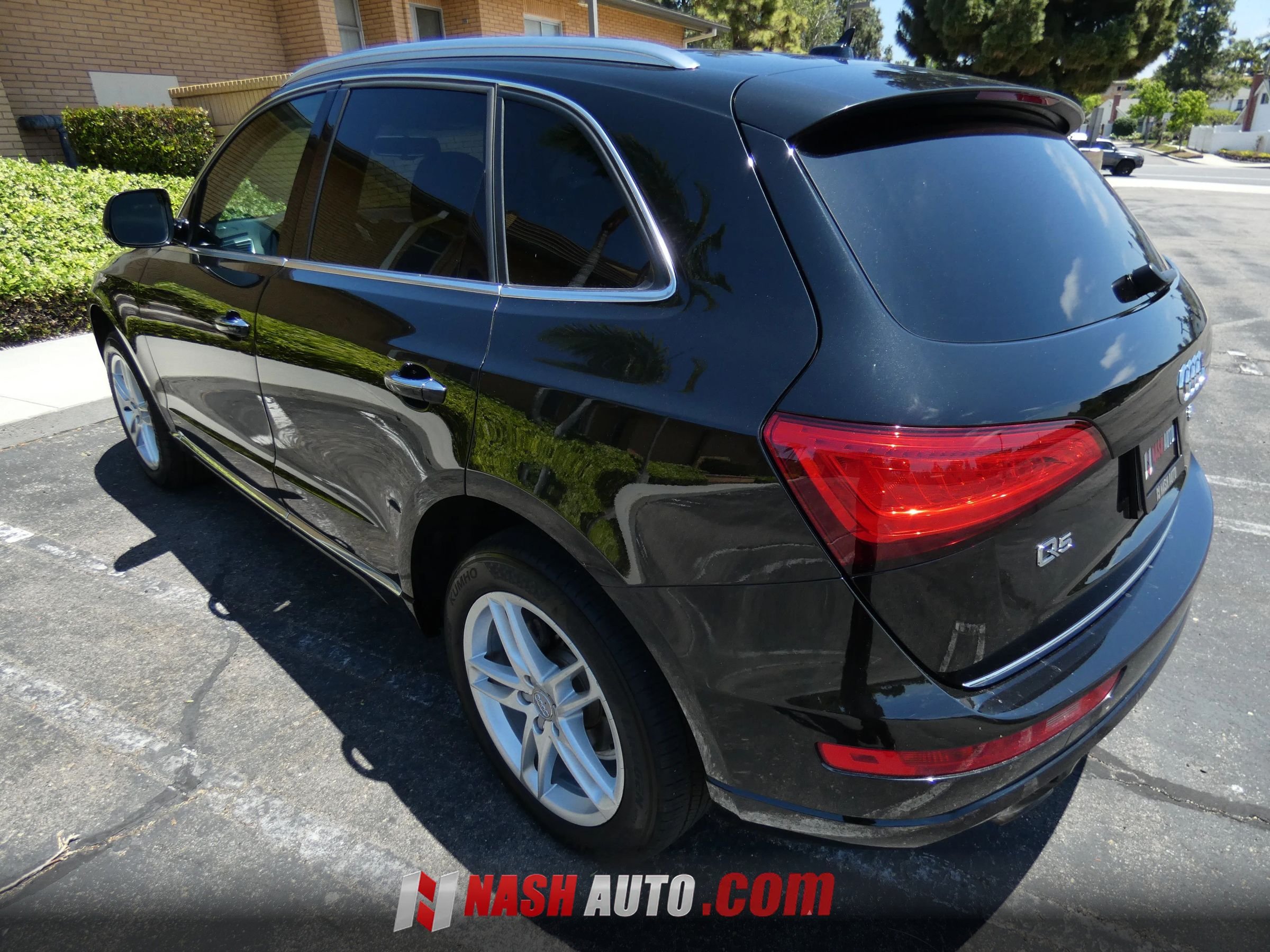 Used 2016 Audi Q5 2.0T Premium Plus w/ Technology Package AWD/4WD image 12