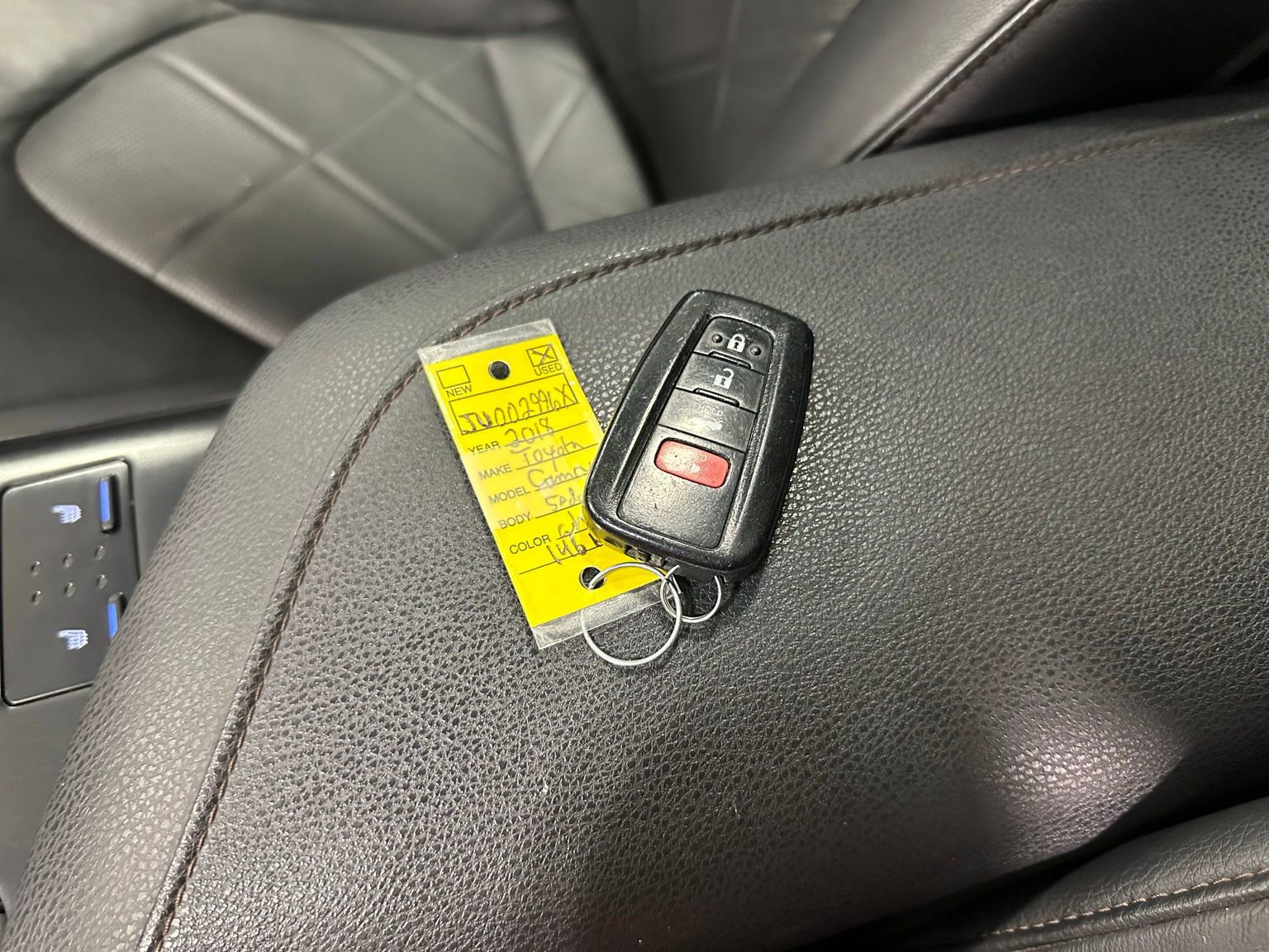 Used 2018 Toyota Camry XLE w/ Audio Package FWD image 34