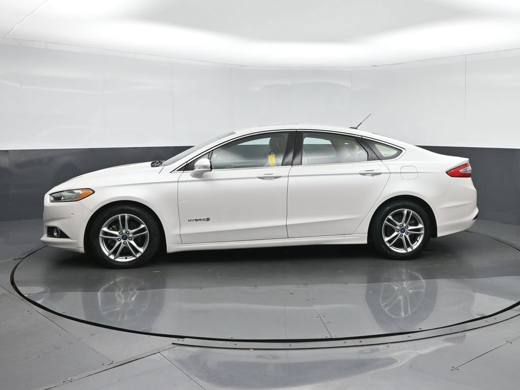 Used 2015 Ford Fusion SE w/ Equipment Group 502A FWD image 4
