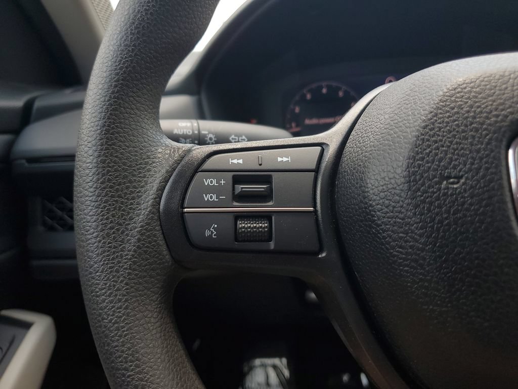 Used 2024 Honda Accord EX image 19