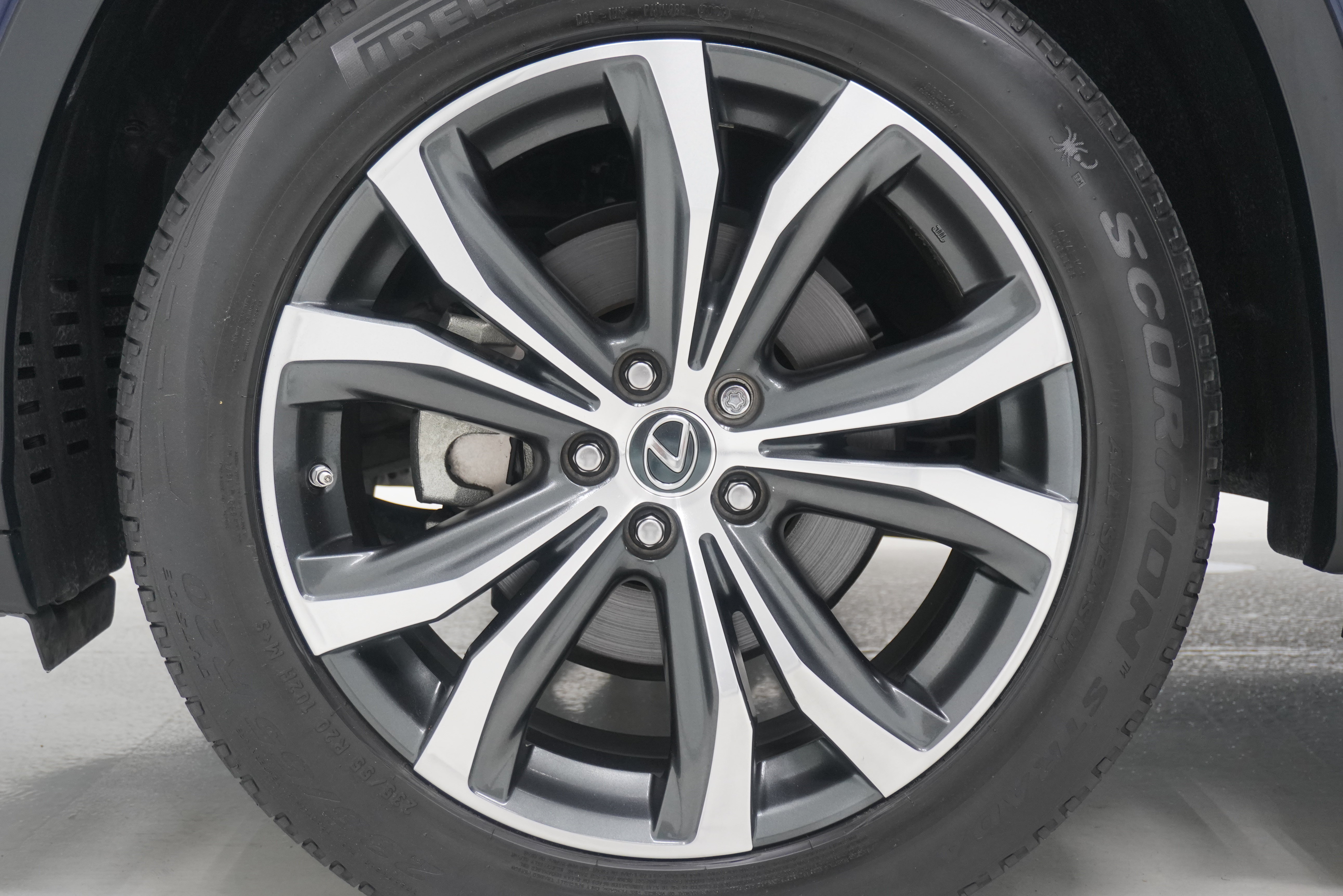 Used 2018 Lexus RX 350 FWD w/ Premium Package image 35
