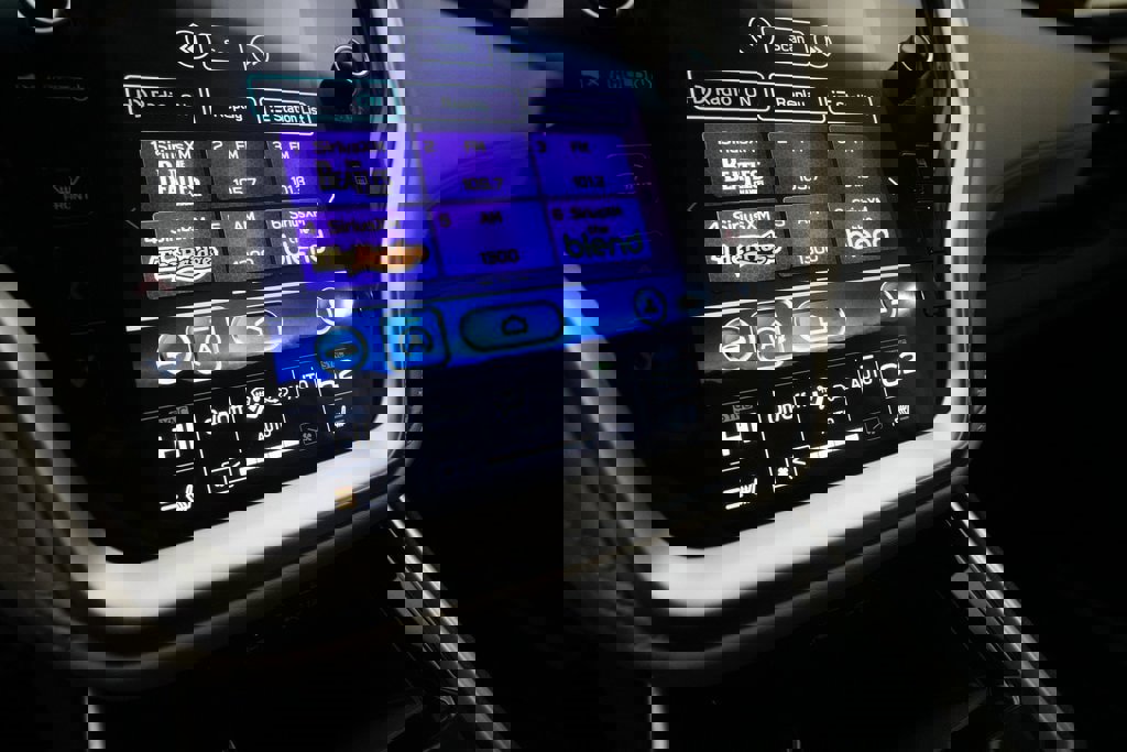 Used 2020 Subaru Outback Premium image 22