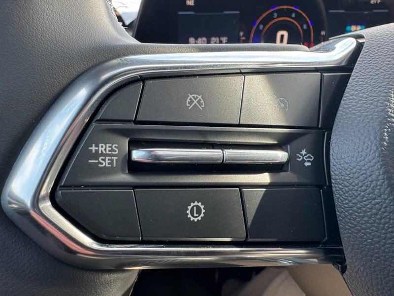 New 2026 Chevrolet Traverse LT w/ Sun and Wheel Package image 40