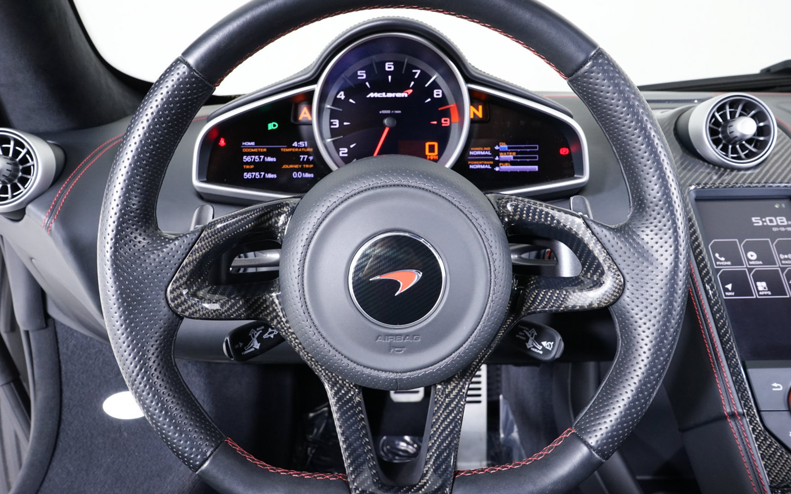 Used 2016 McLaren 650S Coupe RWD image 19