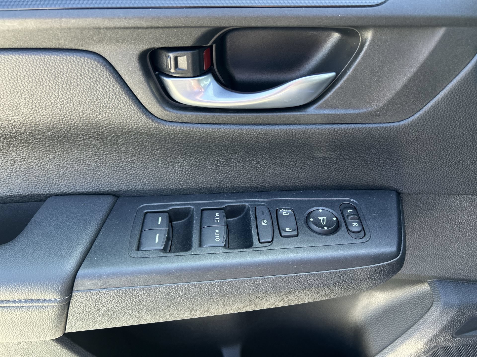 Certified 2024 Honda CR-V EX image 15