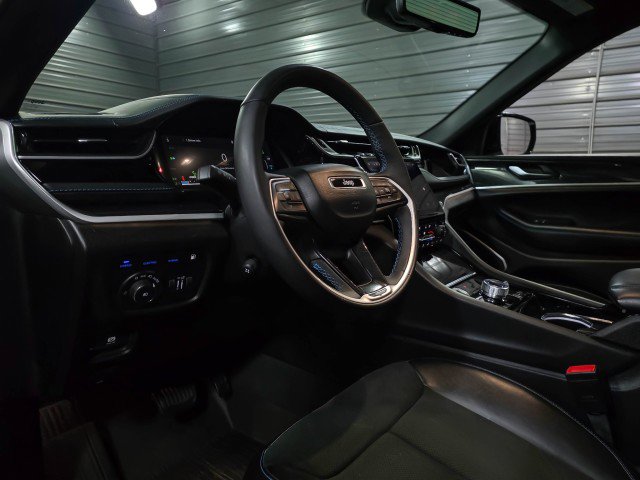 Used 2022 Jeep Grand Cherokee Trailhawk w/ Advanced Protech Group II image 10