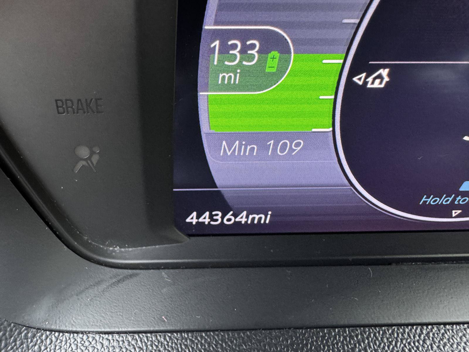 Used 2022 Chevrolet Bolt EUV LT w/ Convenience Package FWD image 23