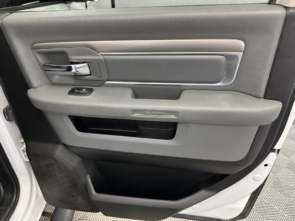 Used 2019 RAM 1500 Big Horn RWD image 17