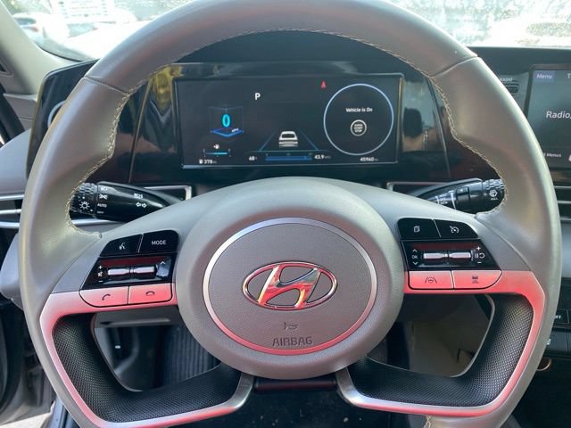 Used 2022 Hyundai Elantra SEL w/ Convenience Package FWD image 19