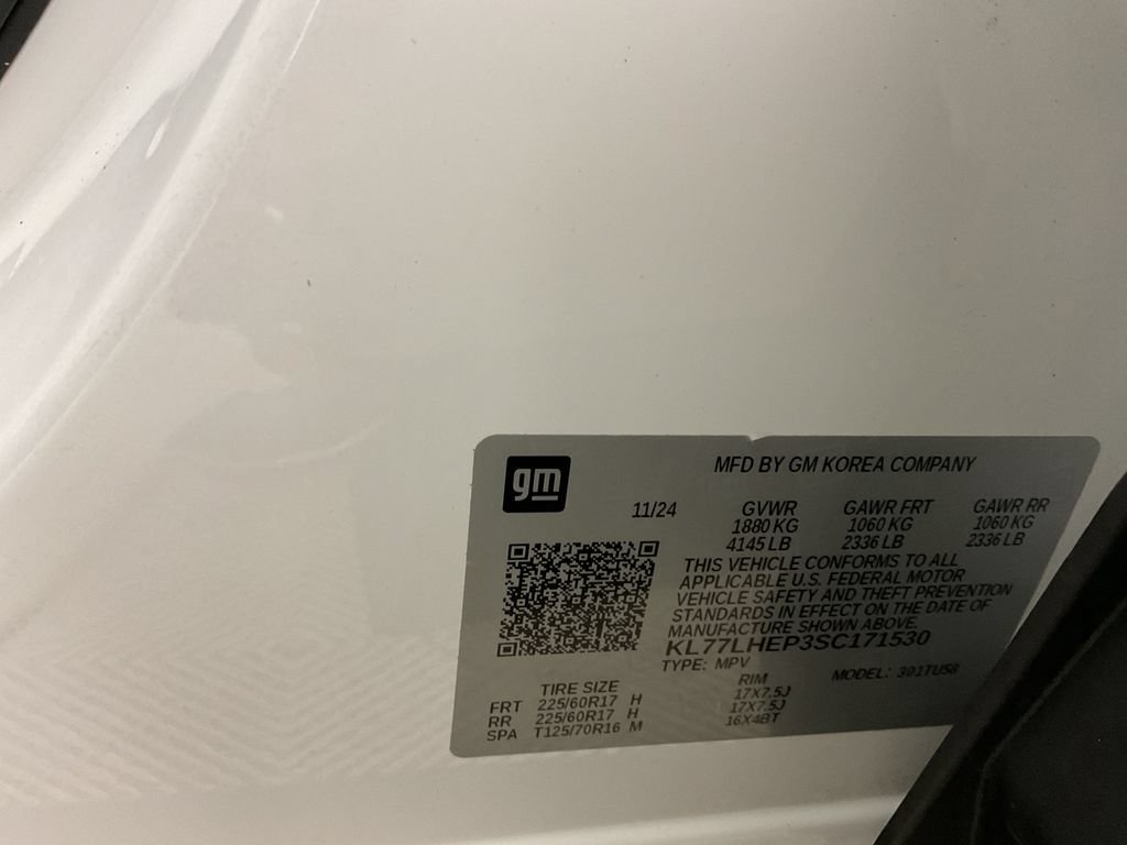 Used 2025 Chevrolet Trax LT FWD image 28