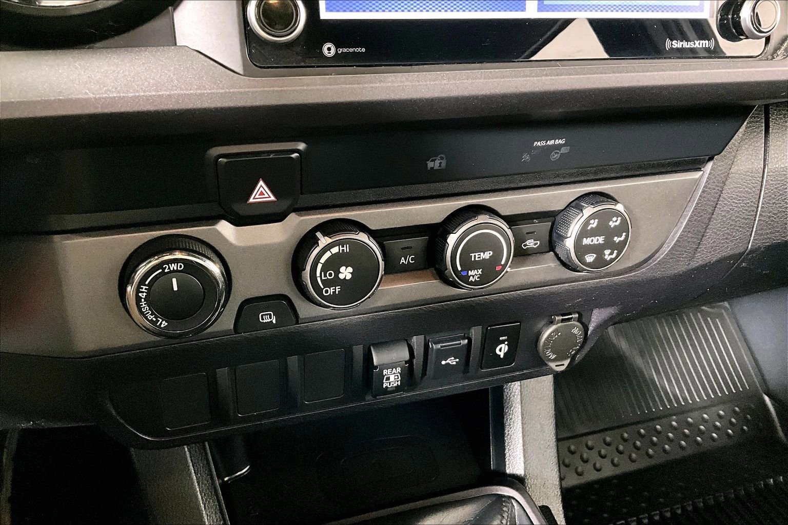 Used 2020 Toyota Tacoma TRD Sport image 33