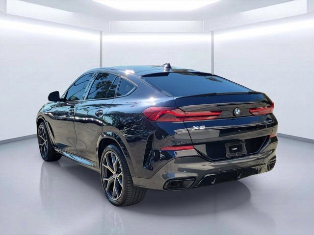 Used 2022 BMW X6 xDrive40i w/ M Sport Package AWD/4WD image 3