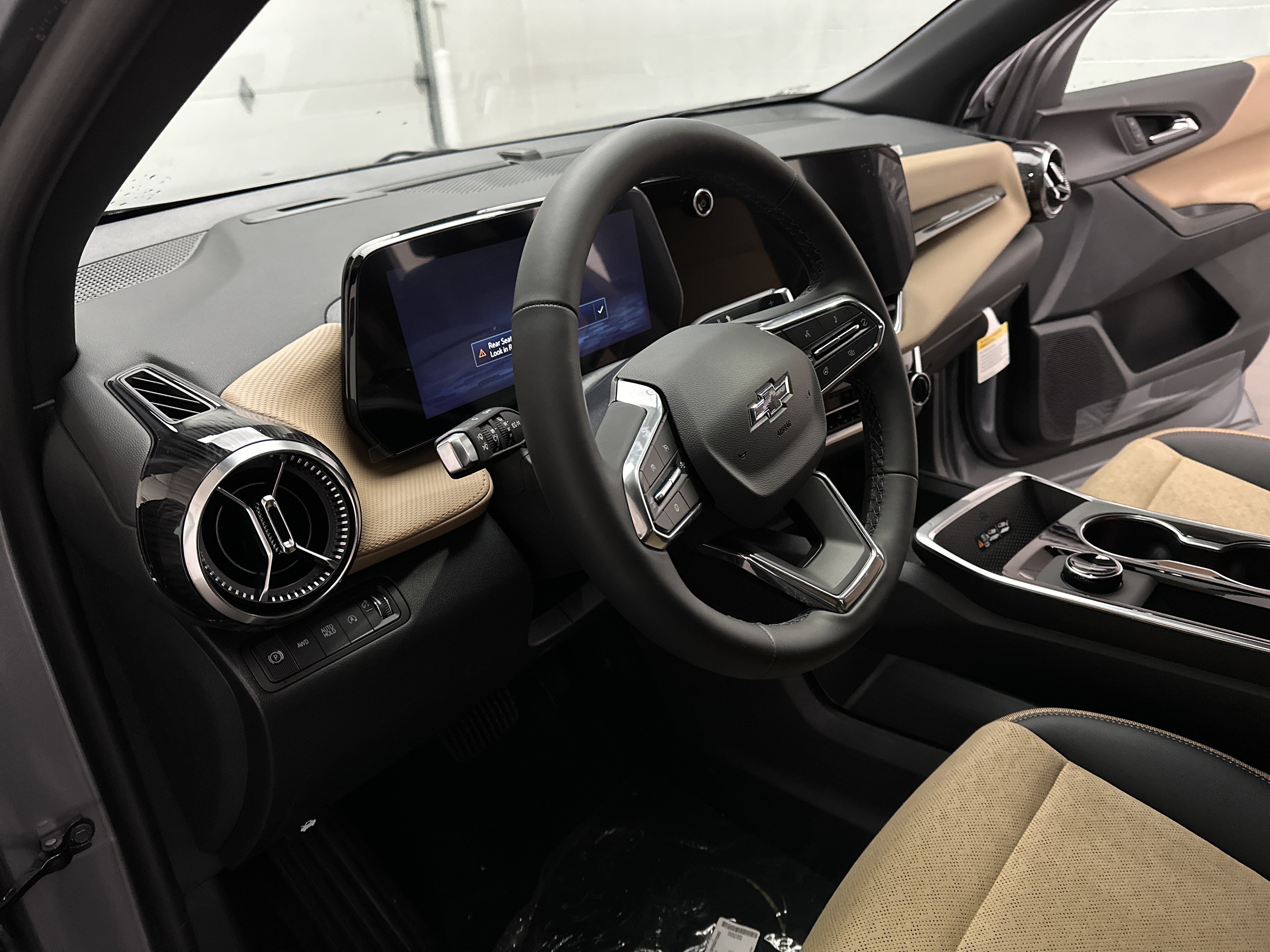 New 2027 Chevrolet Equinox ACTIV w/ Safety and Technology Package AWD/4WD image 18