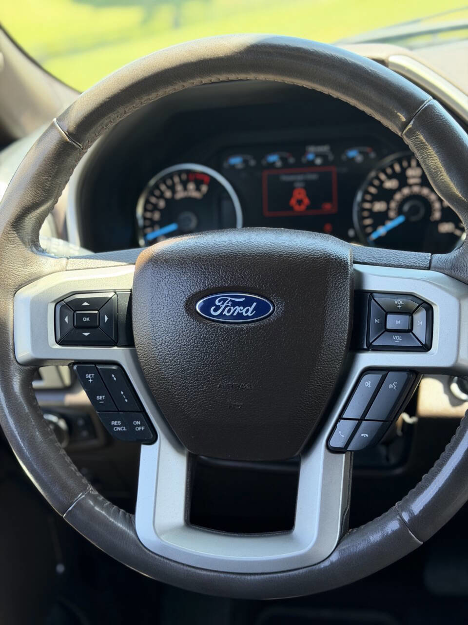 Used 2017 Ford F150 King Ranch w/ Equipment Group 601A Luxury AWD/4WD image 26