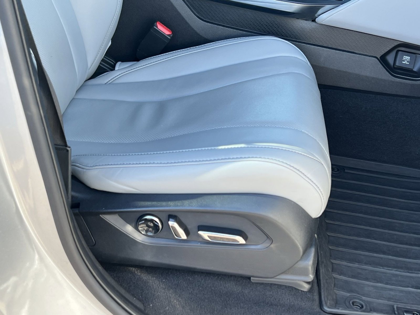 Certified 2023 Acura MDX w/Technology Package image 31