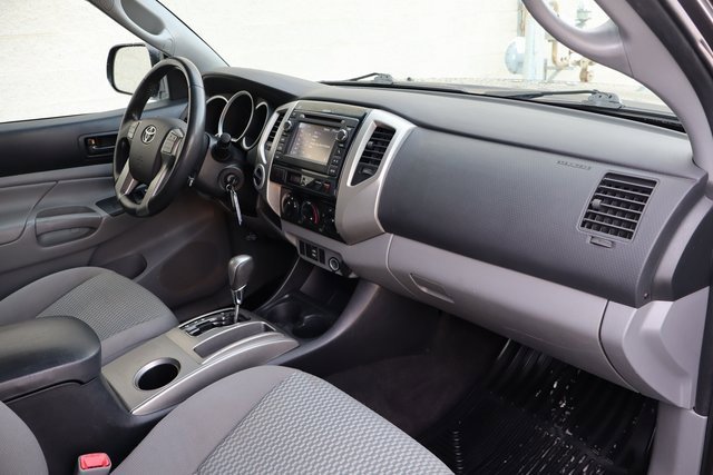 Used 2013 Toyota Tacoma 4x4 Double Cab w/ SR5 Pkg image 31