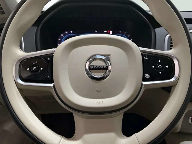 Used 2023 Volvo XC90 B6 Core AWD/4WD image 37