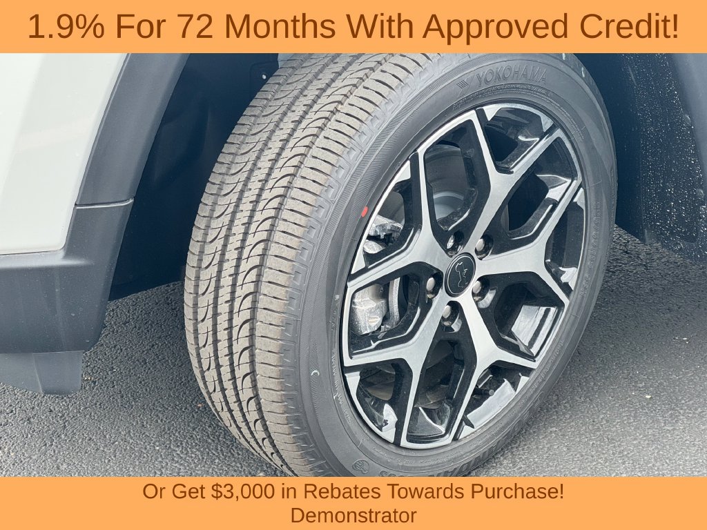 New 2026 Jeep Compass Limited w/ Sun, Sound & Navigation Group AWD/4WD image 9