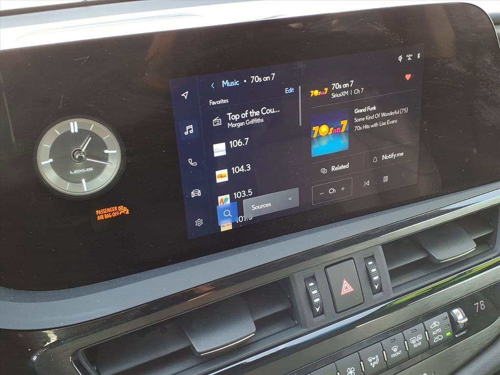 Certified 2023 Lexus ES 350 w/ Premium Package image 18