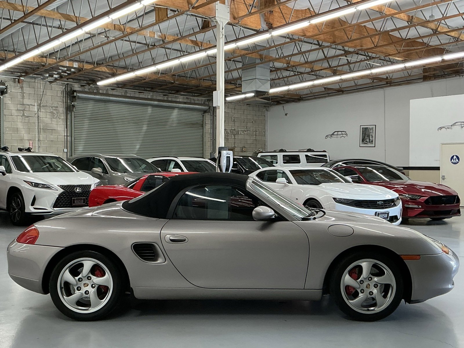 Used 2002 Porsche Boxster S image 17