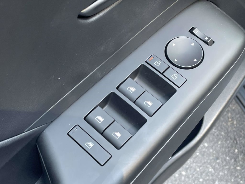 New 2026 Hyundai Kona SE FWD image 14