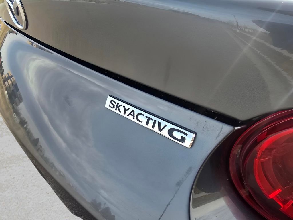 Used 2022 MAZDA MX-5 Miata RF Grand Touring image 11